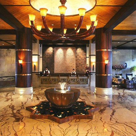 Fariyas Resort Lonavala Beltér fotó